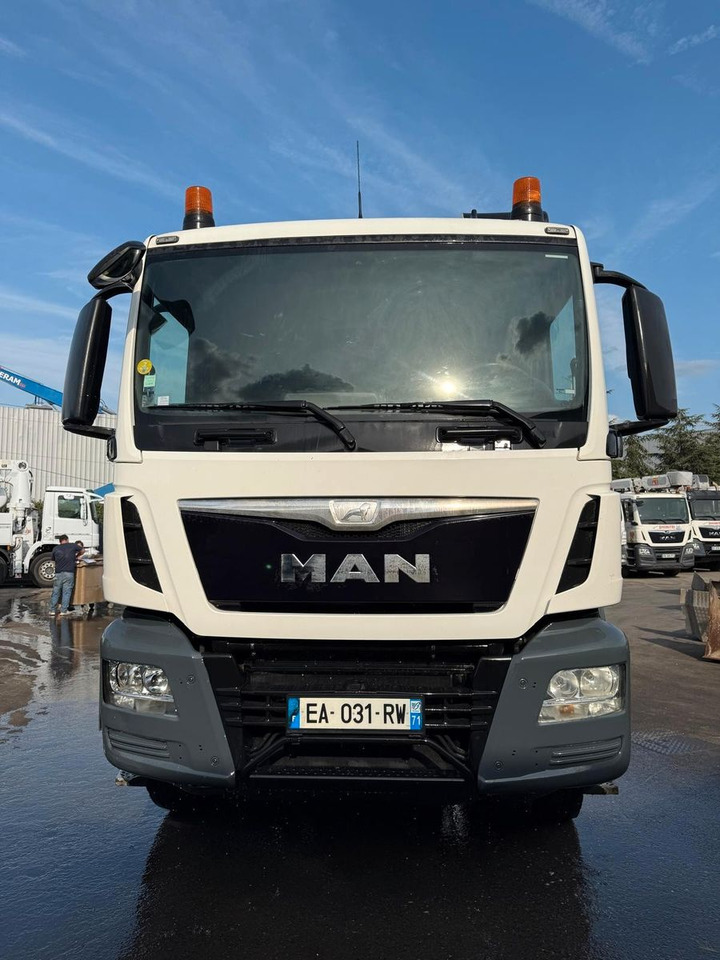 MAN TGS 32.400 - Camion malaxeur: photos 3 MAN TGS 32.400 - Camion malaxeur: photos 3