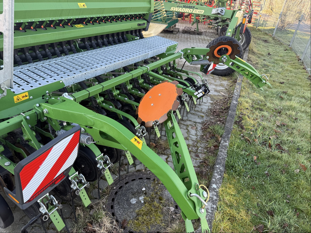 Amazone Anbaukreiselegge KE 3001 Super - Outils du sol: photos 5 Amazone Anbaukreiselegge KE 3001 Super - Outils du sol: photos 5