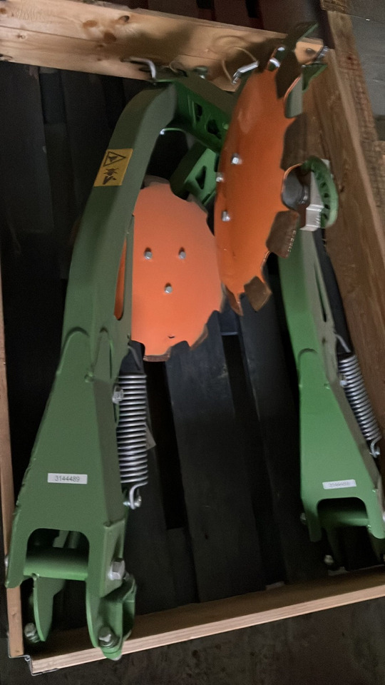 Amazone Fahrgassenmarkierung Cataya - Outils du sol: photos 1 Amazone Fahrgassenmarkierung Cataya - Outils du sol: photos 1