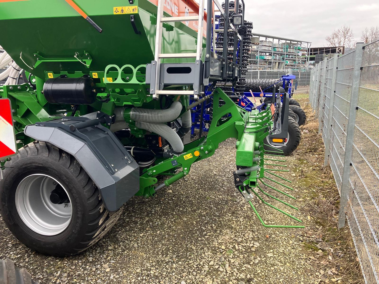 Amazone Primera DMC 3000 - Semoir: photos 3 Amazone Primera DMC 3000 - Semoir: photos 3