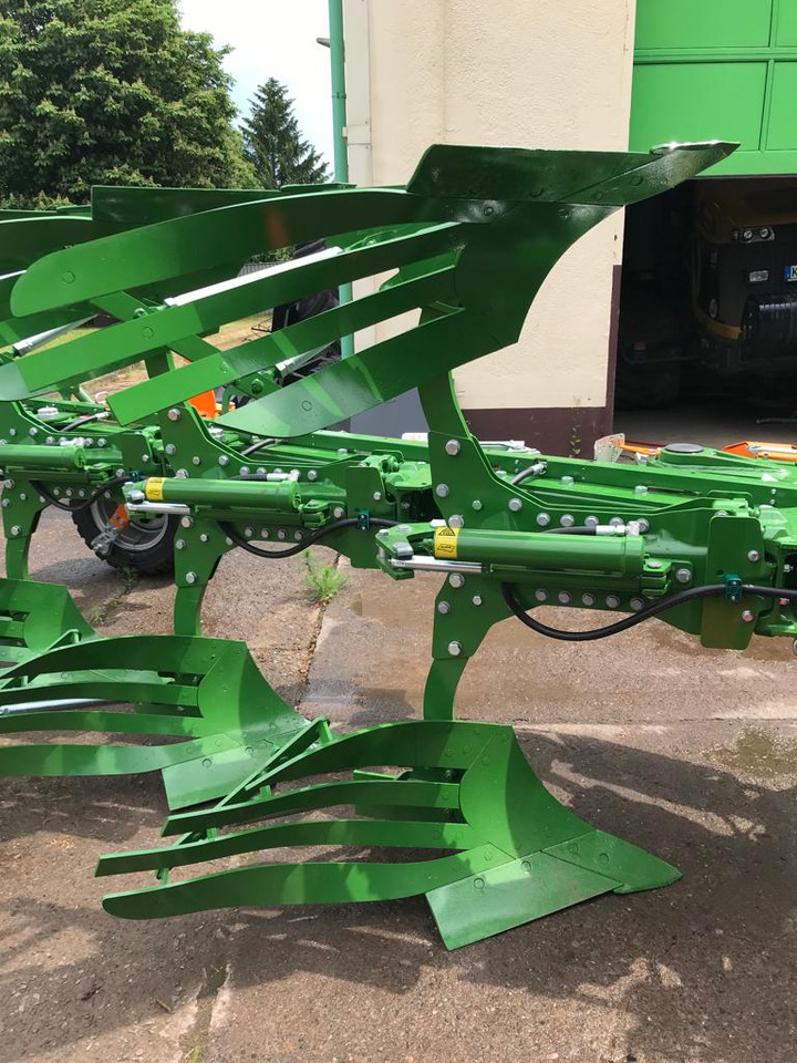 Amazone Teres 300 V 5 1 100 - Charrue: photos 2 Amazone Teres 300 V 5 1 100 - Charrue: photos 2