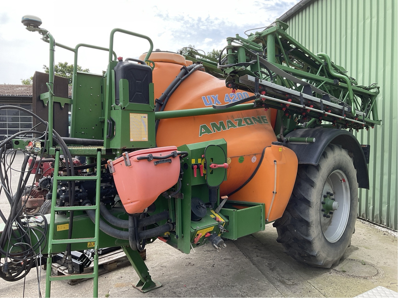 Pulvérisateur traîné Amazone UX 4200: photos 1