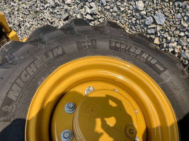 Caterpillar 906-14A - Chargeuse sur pneus: photos 3 Caterpillar 906-14A - Chargeuse sur pneus: photos 3