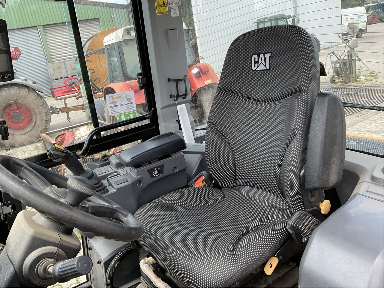 Caterpillar 908 HL - Chargeuse sur pneus: photos 3 Caterpillar 908 HL - Chargeuse sur pneus: photos 3