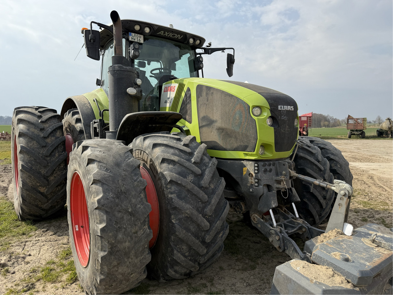Claas Axion 960 C-Matic CEBIS - Tracteur agricole: photos 1 Claas Axion 960 C-Matic CEBIS - Tracteur agricole: photos 1