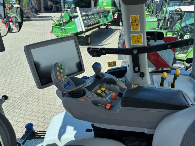 Deutz-Fahr Agrotron 6215 TTV Warrior -RTK - Tracteur agricole: photos 3 Deutz-Fahr Agrotron 6215 TTV Warrior -RTK - Tracteur agricole: photos 3