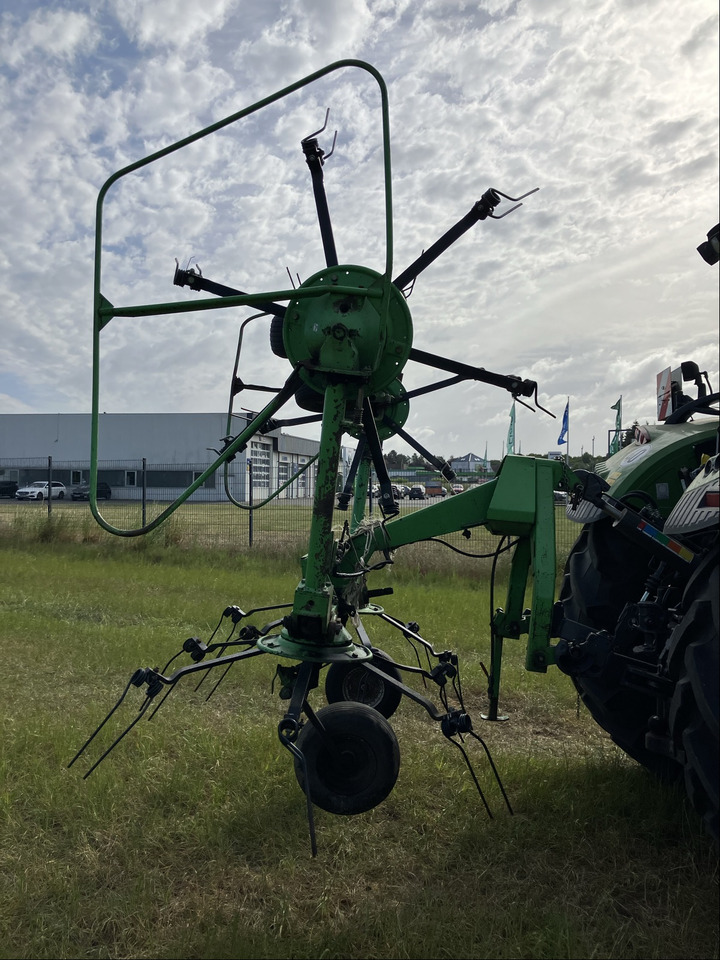 Deutz-Fahr KH 252 - Faneuse: photos 3 Deutz-Fahr KH 252 - Faneuse: photos 3