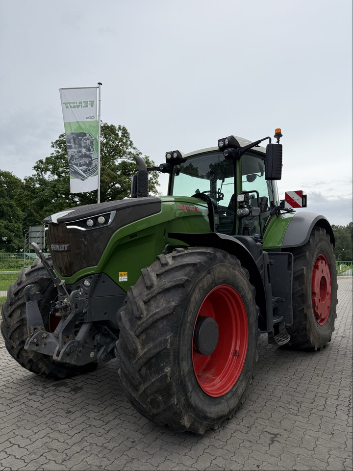 Fendt 1042 Vario Gen2 ProfiPlus - Tracteur agricole: photos 1 Fendt 1042 Vario Gen2 ProfiPlus - Tracteur agricole: photos 1