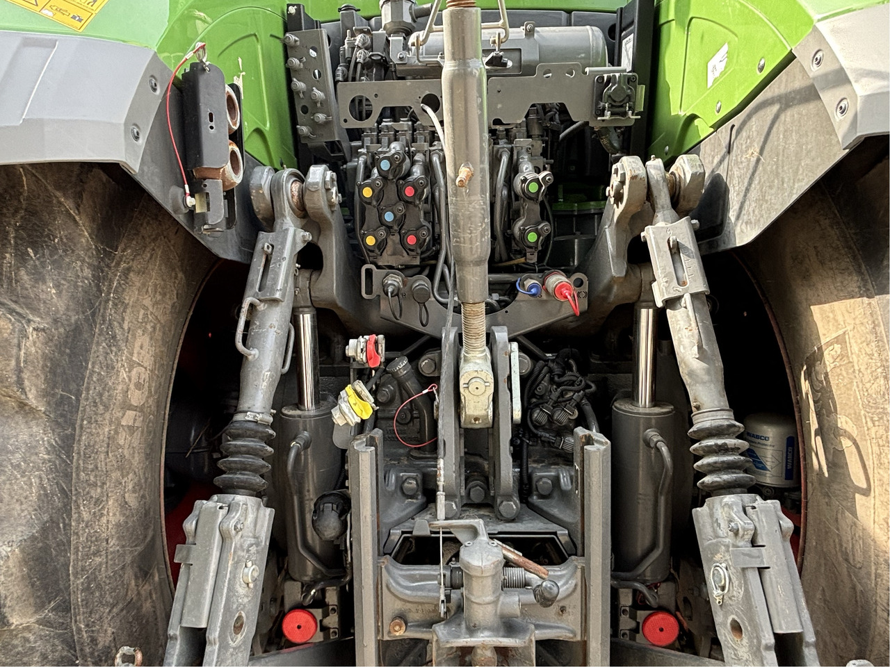 Fendt 1050 Vario Gen3 Profi - Tracteur agricole: photos 3 Fendt 1050 Vario Gen3 Profi - Tracteur agricole: photos 3