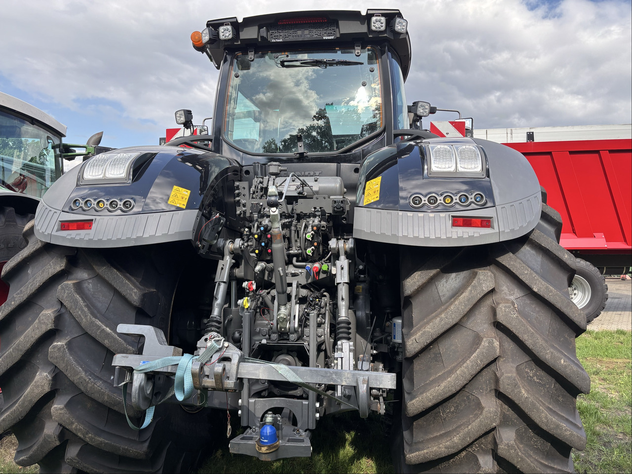 Fendt 1050 Vario Gen3 Profi Sett1 - Tracteur agricole: photos 2 Fendt 1050 Vario Gen3 Profi Sett1 - Tracteur agricole: photos 2