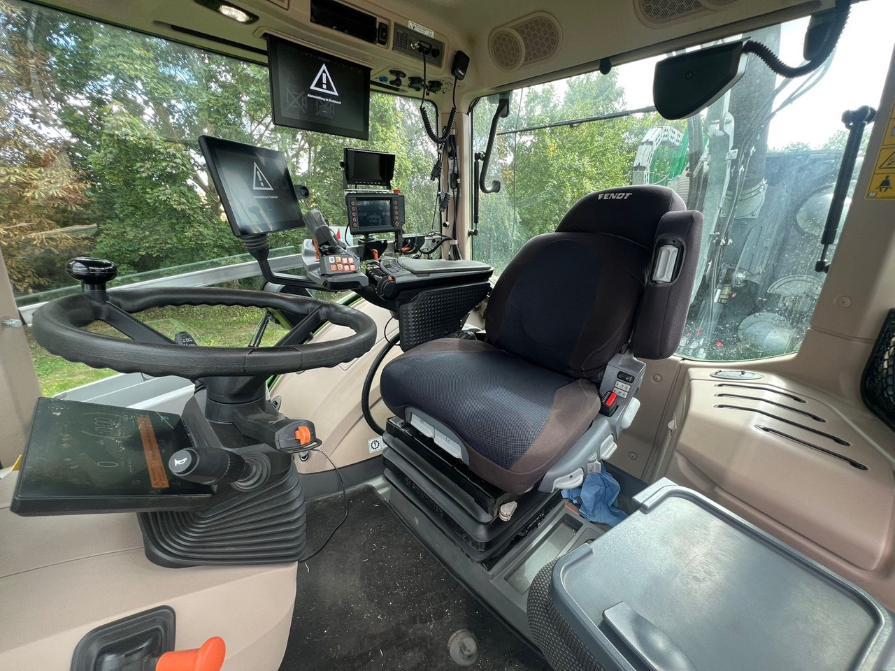 Fendt 1050 Vario Gen3 ProfiPlus - Tracteur agricole: photos 3 Fendt 1050 Vario Gen3 ProfiPlus - Tracteur agricole: photos 3