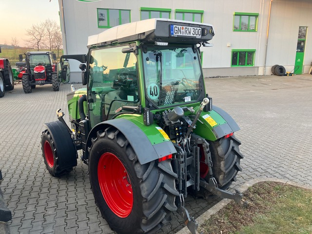 Fendt 211P Vario Gen3 Profi Setting1 - Tracteur agricole: photos 2 Fendt 211P Vario Gen3 Profi Setting1 - Tracteur agricole: photos 2