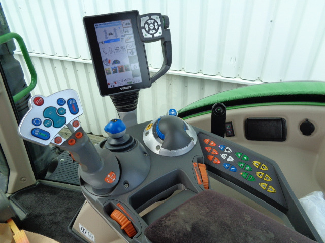 Fendt 720 Vario S4 Power - Tracteur agricole: photos 4 Fendt 720 Vario S4 Power - Tracteur agricole: photos 4