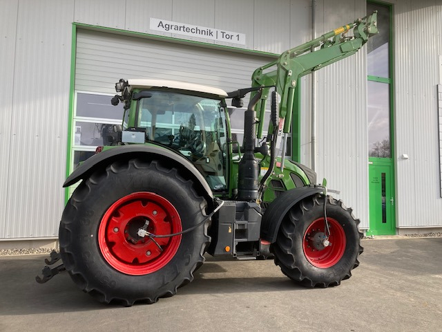 Fendt 720 Vario S4 Profi - Tracteur agricole: photos 1 Fendt 720 Vario S4 Profi - Tracteur agricole: photos 1