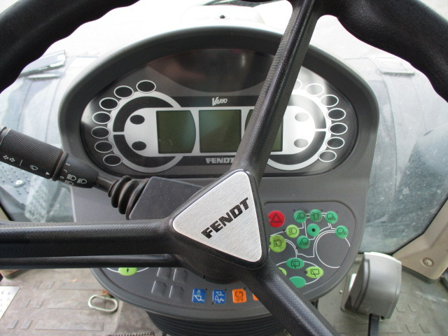 Fendt 724 Vario SCR Profi Plus - Tracteur agricole: photos 2 Fendt 724 Vario SCR Profi Plus - Tracteur agricole: photos 2