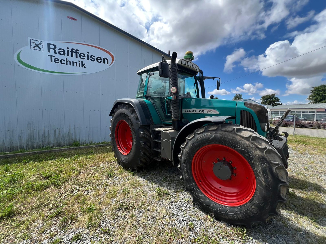Fendt 818 Vario - Tracteur agricole: photos 1 Fendt 818 Vario - Tracteur agricole: photos 1