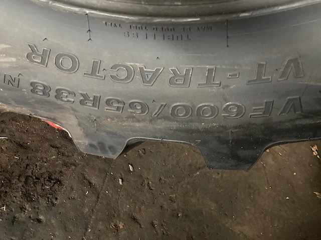 Grasdorf Bridgestone 600/65R38 - Pneus et jantes: photos 3 Grasdorf Bridgestone 600/65R38 - Pneus et jantes: photos 3