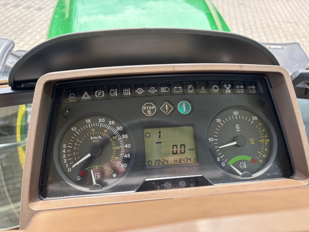 John Deere 6320 - Tracteur agricole: photos 3 John Deere 6320 - Tracteur agricole: photos 3