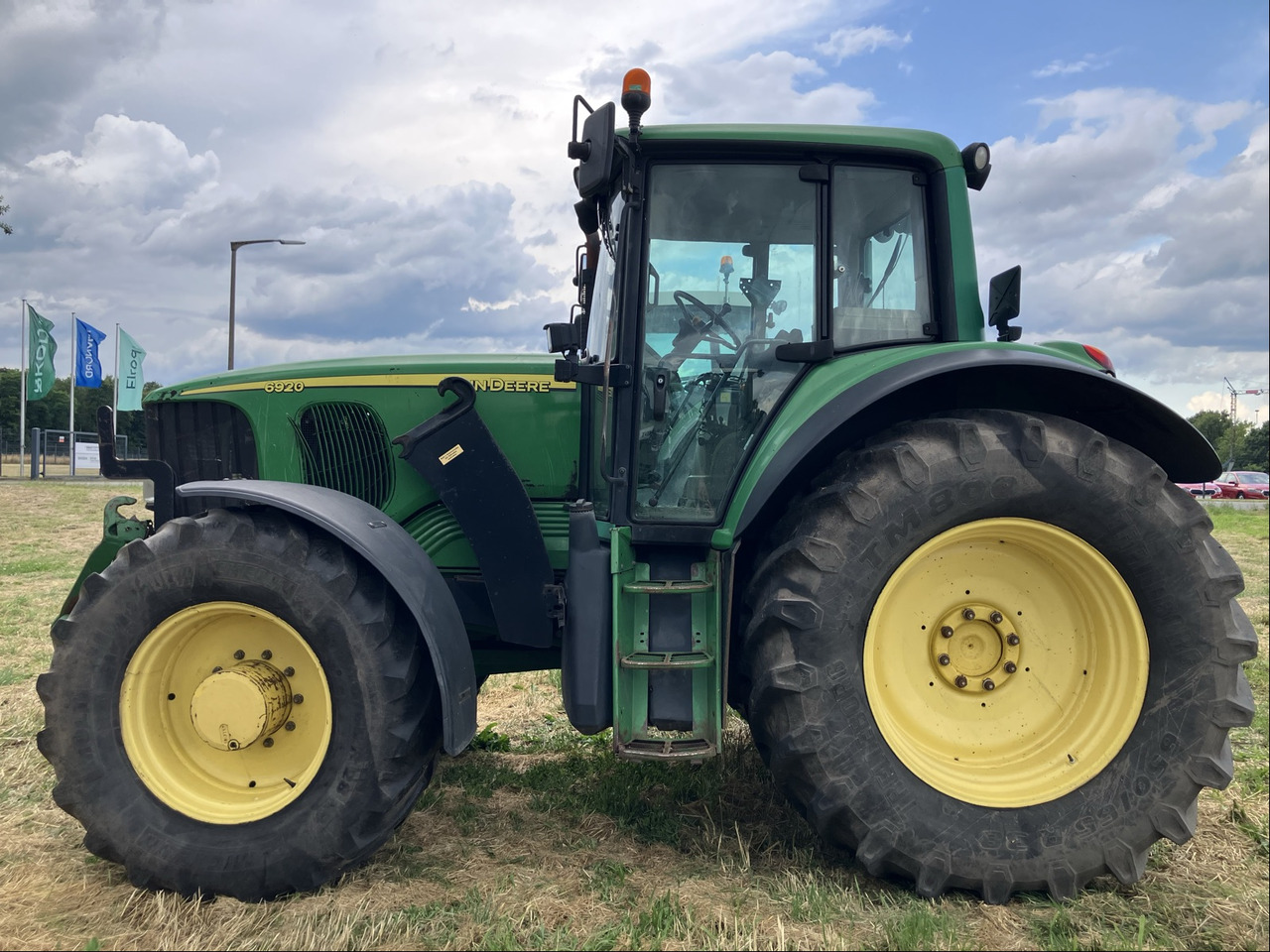 John Deere 6920 Auto Quad - Tracteur agricole: photos 1 John Deere 6920 Auto Quad - Tracteur agricole: photos 1