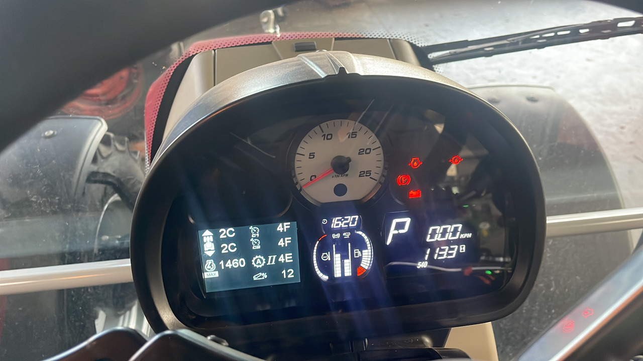 Massey Ferguson 5S.125 Dyna-6 EFFICIENT - Tracteur agricole: photos 4 Massey Ferguson 5S.125 Dyna-6 EFFICIENT - Tracteur agricole: photos 4