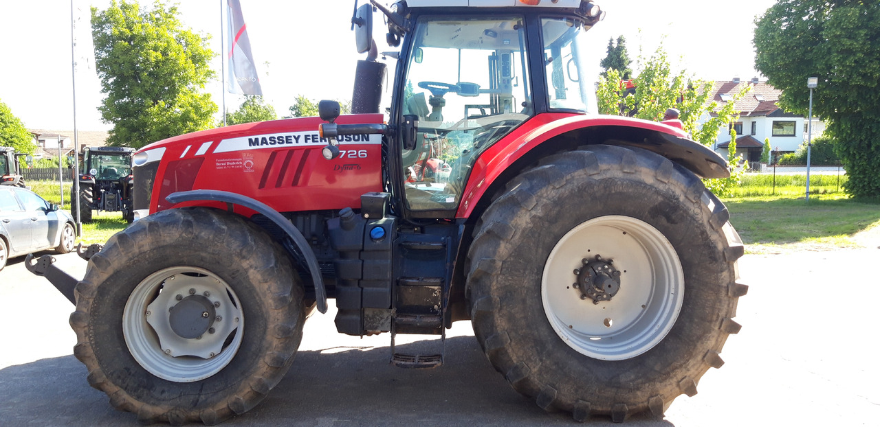 Massey Ferguson 7726 Dyna-6 Efficient - Tracteur agricole: photos 1 Massey Ferguson 7726 Dyna-6 Efficient - Tracteur agricole: photos 1