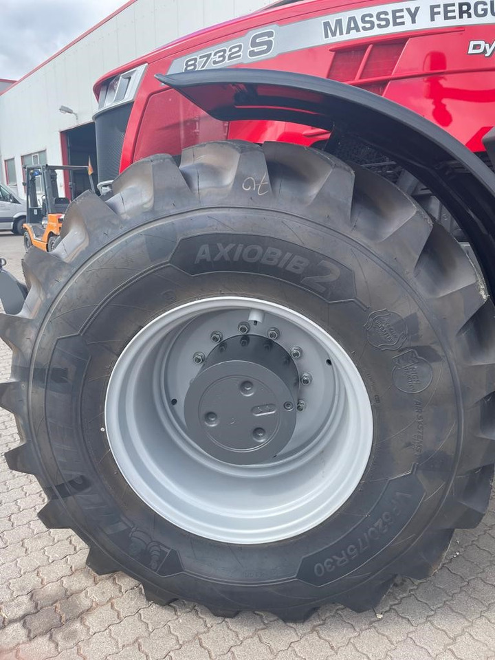 Massey Ferguson 8732 Dyna-VT EXCLUSIVE - Tracteur agricole: photos 5 Massey Ferguson 8732 Dyna-VT EXCLUSIVE - Tracteur agricole: photos 5