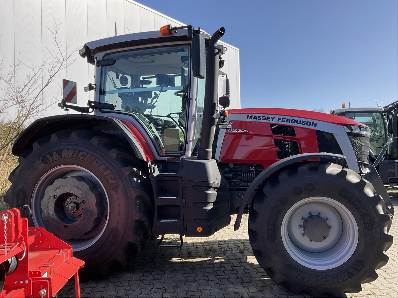 Massey Ferguson 8S.305 Dyna-VT EXCLUSIVE - Tracteur agricole: photos 4 Massey Ferguson 8S.305 Dyna-VT EXCLUSIVE - Tracteur agricole: photos 4
