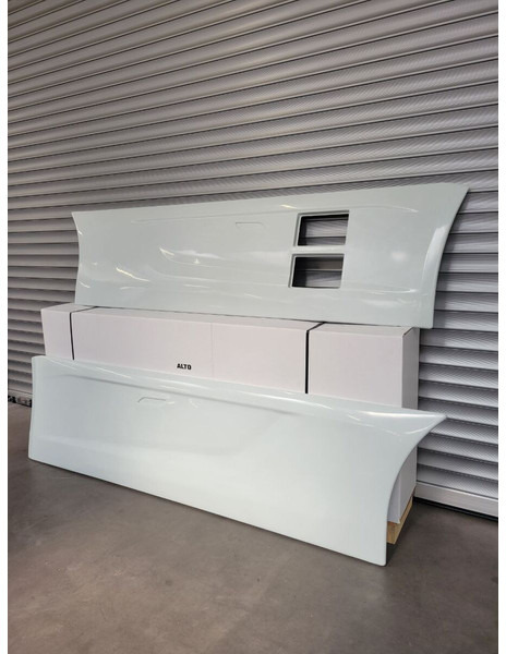 Iveco 3800mm Fuel tank steps / scalini serbatoio - Aérodynamique/ Spoilers pour Camion: photos 2 Iveco 3800mm Fuel tank steps / scalini serbatoio - Aérodynamique/ Spoilers pour Camion: photos 2