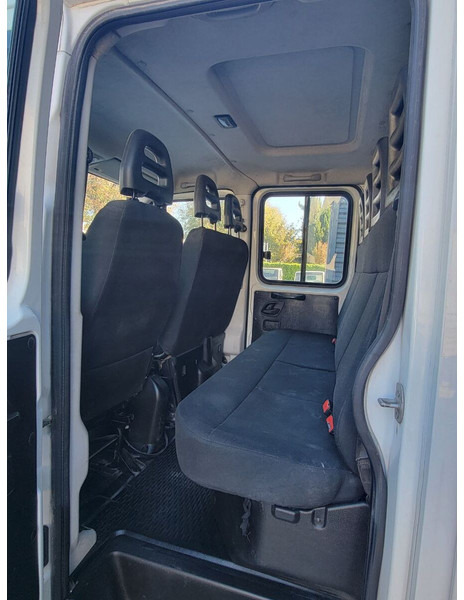 Iveco DAILY E6 - Cabine et intérieur pour Camion: photos 4 Iveco DAILY E6 - Cabine et intérieur pour Camion: photos 4