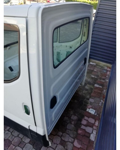 Iveco DAILY Euro 6 - Cabine et intérieur pour Camion: photos 3 Iveco DAILY Euro 6 - Cabine et intérieur pour Camion: photos 3