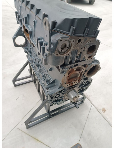 Iveco STRALIS CURSOR 13 F3BE0681 EURO 3 RECONDITIONED WITH WARRANTY - Moteur pour Camion: photos 1 Iveco STRALIS CURSOR 13 F3BE0681 EURO 3 RECONDITIONED WITH WARRANTY - Moteur pour Camion: photos 1