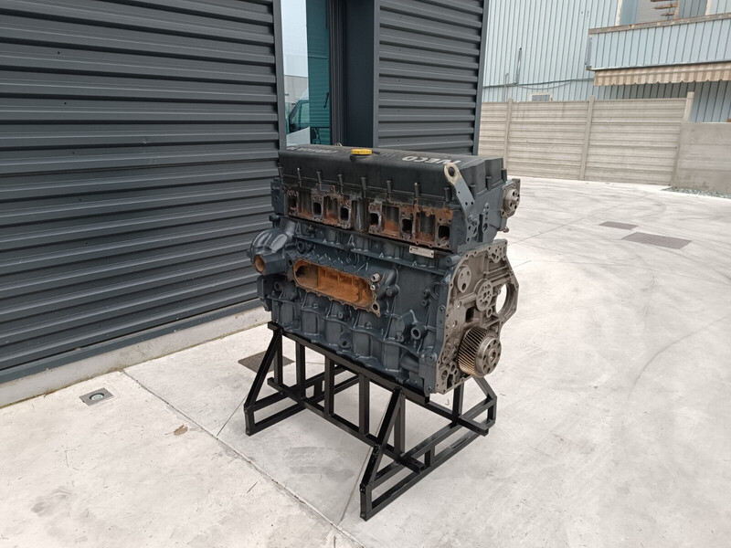 Iveco STRALIS CURSOR 13 F3BE3681 EURO 5 RECONDITIONED WITH WARRANTY - Moteur pour Camion: photos 2 Iveco STRALIS CURSOR 13 F3BE3681 EURO 5 RECONDITIONED WITH WARRANTY - Moteur pour Camion: photos 2