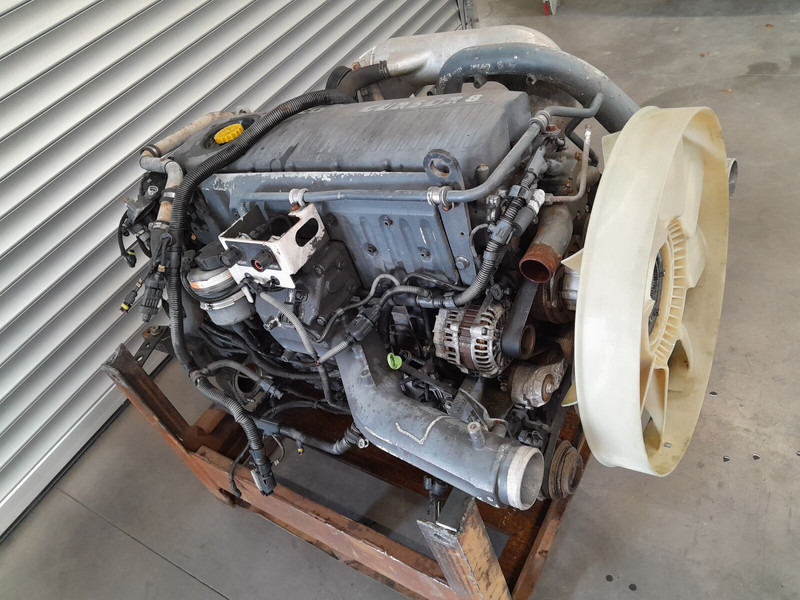 Iveco STRALIS CURSOR 8 F2BE3681 E5 - Moteur pour Camion: photos 3 Iveco STRALIS CURSOR 8 F2BE3681 E5 - Moteur pour Camion: photos 3