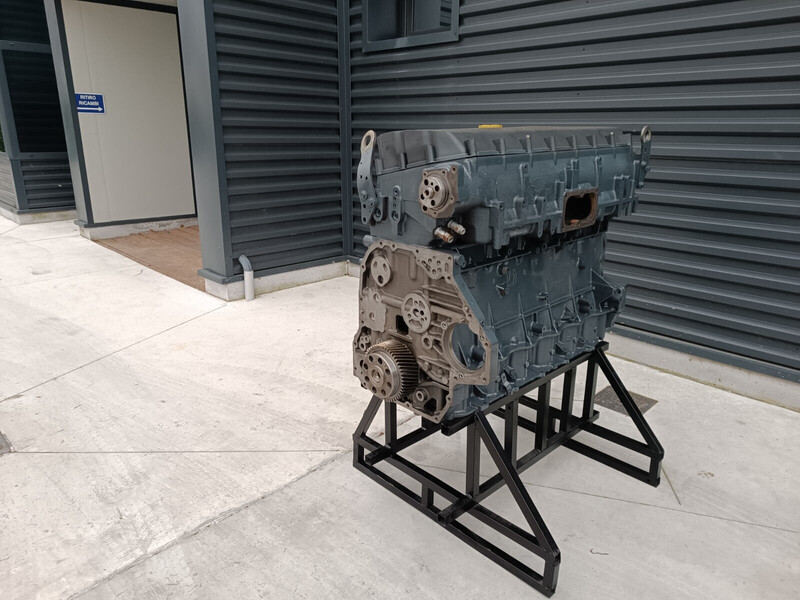 Iveco STRALIS EURO 5 420 - 450 - 460 CURSOR 10 F3AE3681 EURO 5 - Moteur pour Camion: photos 1 Iveco STRALIS EURO 5 420 - 450 - 460 CURSOR 10 F3AE3681 EURO 5 - Moteur pour Camion: photos 1
