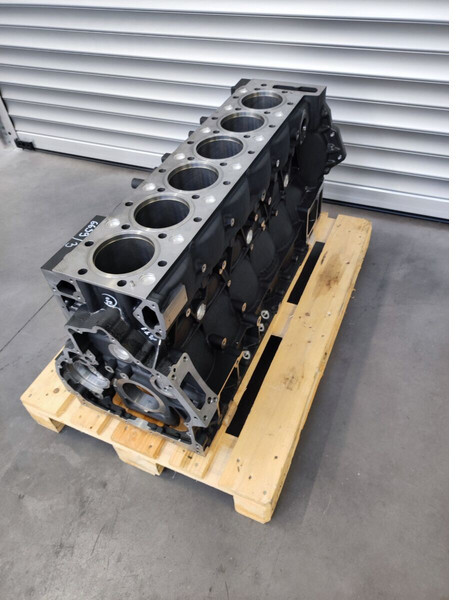 MAN D2676 Euro 6 - Carter pour Camion: photos 4 MAN D2676 Euro 6 - Carter pour Camion: photos 4