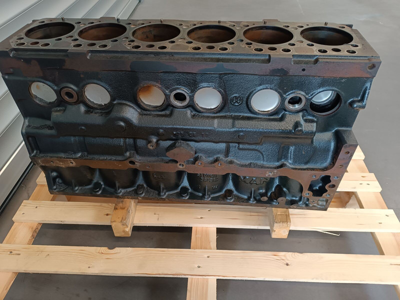 MAN TGL TGM - Bloc-cylindres pour Camion: photos 1 MAN TGL TGM - Bloc-cylindres pour Camion: photos 1