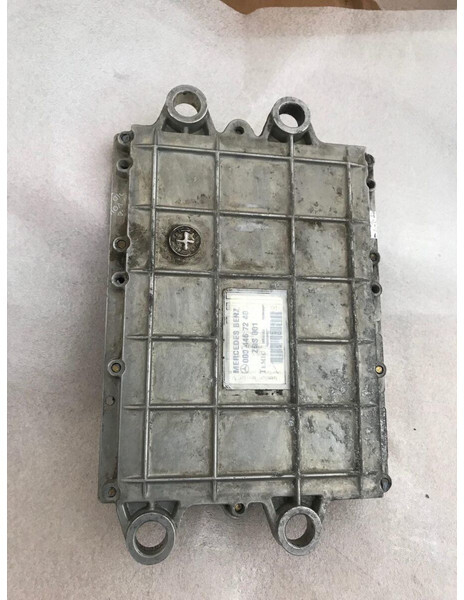 Mercedes-Benz ECU - Bloc de gestion pour Camion: photos 1 Mercedes-Benz ECU - Bloc de gestion pour Camion: photos 1