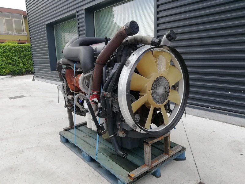 Renault DXI11 - Moteur pour Camion: photos 1 Renault DXI11 - Moteur pour Camion: photos 1