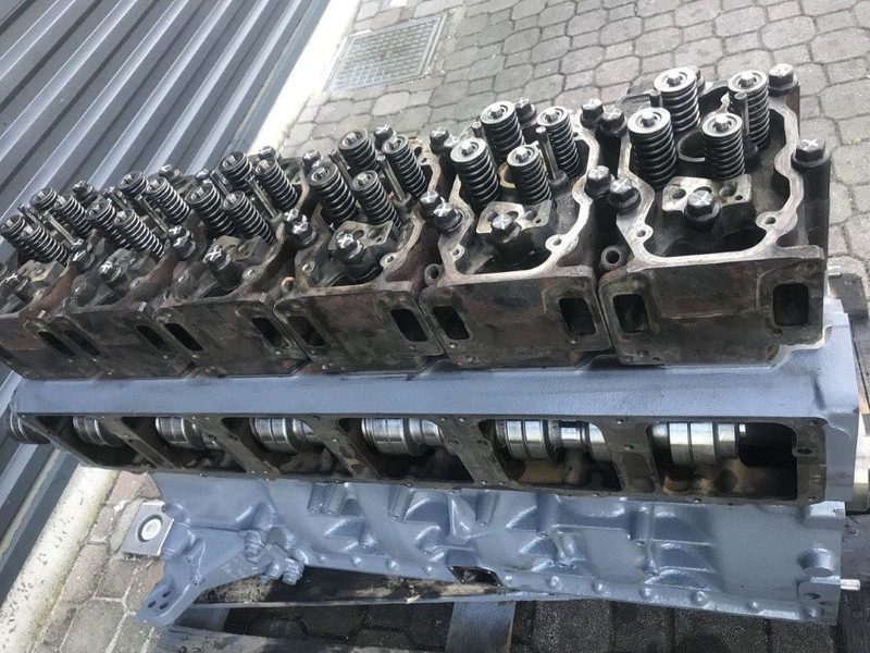 Scania R470 G470 P470 - Bloc-cylindres: photos 1 Scania R470 G470 P470 - Bloc-cylindres: photos 1