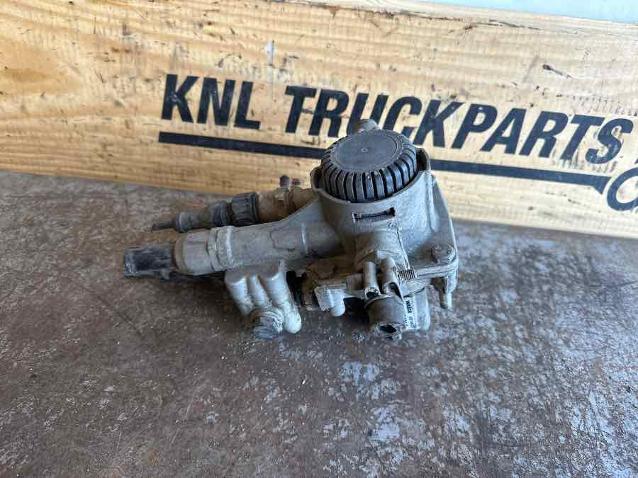 EKERI WABCO ABS VALVE 4802070010 - Valve pour Remorque: photos 2 EKERI WABCO ABS VALVE 4802070010 - Valve pour Remorque: photos 2