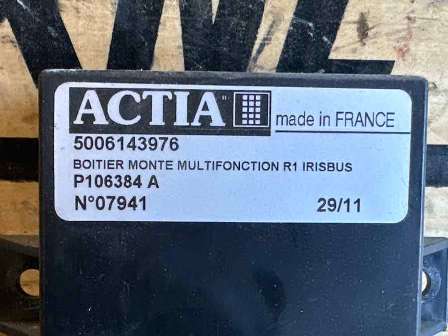 IVECO ECU BUS 5006143976 - Bloc de gestion pour Bus: photos 2 IVECO ECU BUS 5006143976 - Bloc de gestion pour Bus: photos 2