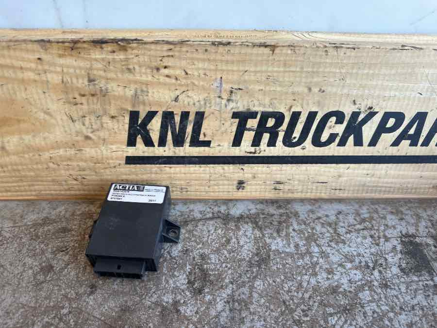 IVECO ECU BUS 5006143976 - Bloc de gestion pour Bus: photos 1 IVECO ECU BUS 5006143976 - Bloc de gestion pour Bus: photos 1
