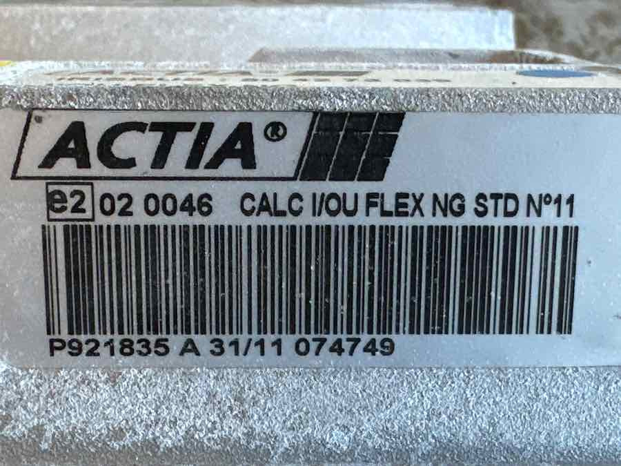 IVECO ECU BUS 504273039 - Bloc de gestion pour Bus: photos 3 IVECO ECU BUS 504273039 - Bloc de gestion pour Bus: photos 3