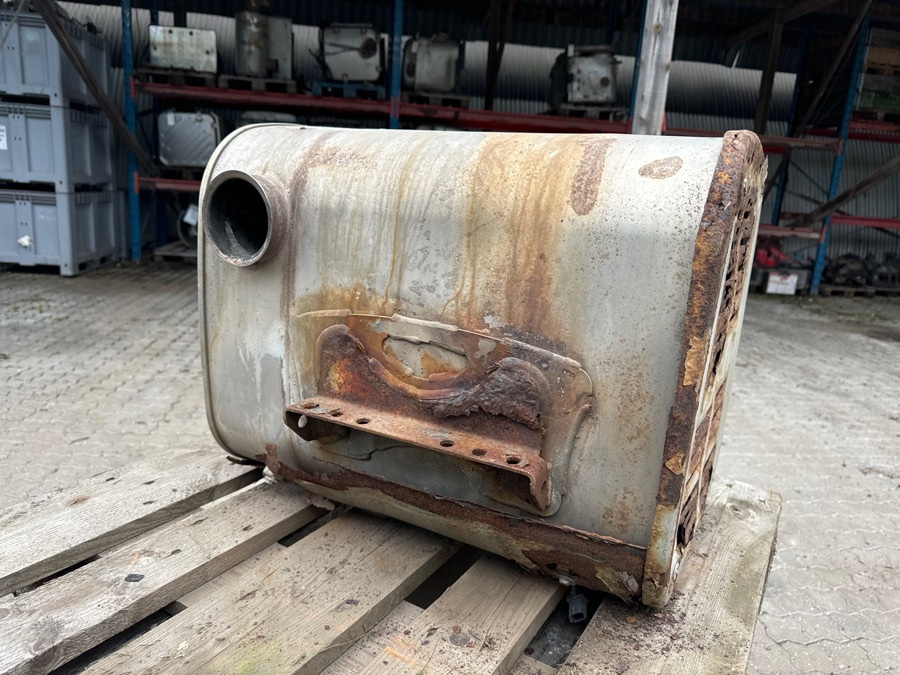 IVECO EXHAUST 504135187 - Silencieux pour Camion: photos 2 IVECO EXHAUST 504135187 - Silencieux pour Camion: photos 2