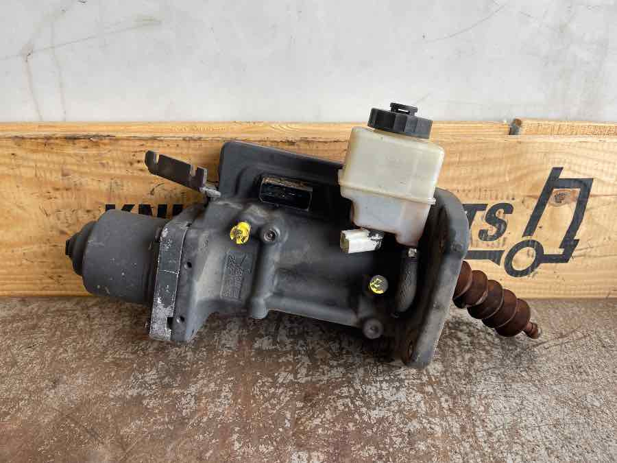 MAN CLUCH BOOSTER 81.30725-6124 - Boîte de vitesse et pièces pour Camion: photos 1 MAN CLUCH BOOSTER 81.30725-6124 - Boîte de vitesse et pièces pour Camion: photos 1