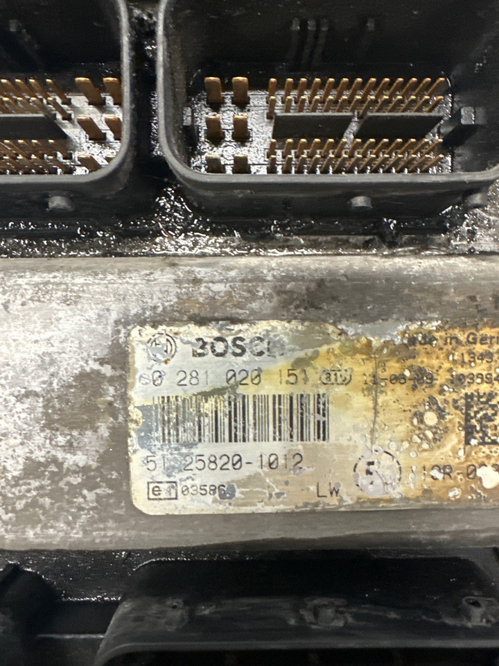 MAN ENGINE ECU 51.25804-7014 - Bloc de gestion pour Camion: photos 2 MAN ENGINE ECU 51.25804-7014 - Bloc de gestion pour Camion: photos 2