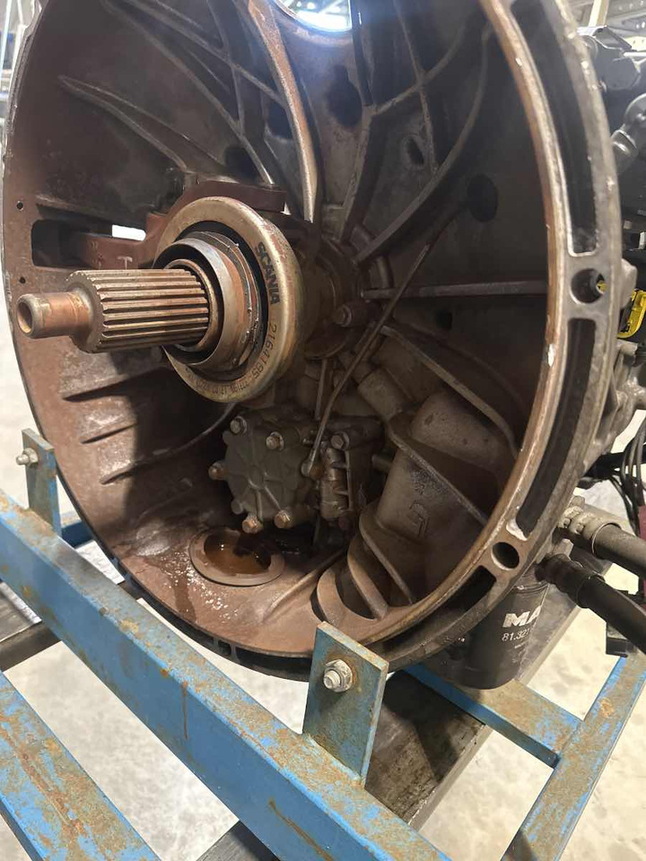 MAN GEARBOX 12+2 GZ2700 DD // 81.32004-6484 - Boîte de vitesse pour Camion: photos 2 MAN GEARBOX 12+2 GZ2700 DD // 81.32004-6484 - Boîte de vitesse pour Camion: photos 2