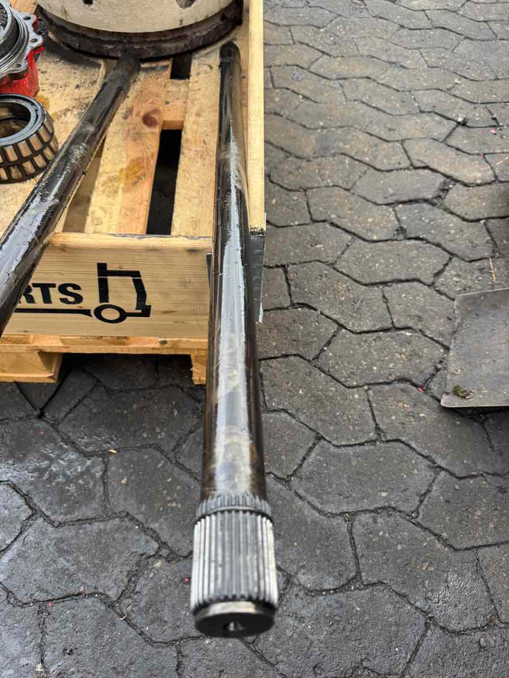 MAN HALF SHAFT 81.35502-0098 - Demi arbre pour Camion: photos 1 MAN HALF SHAFT 81.35502-0098 - Demi arbre pour Camion: photos 1