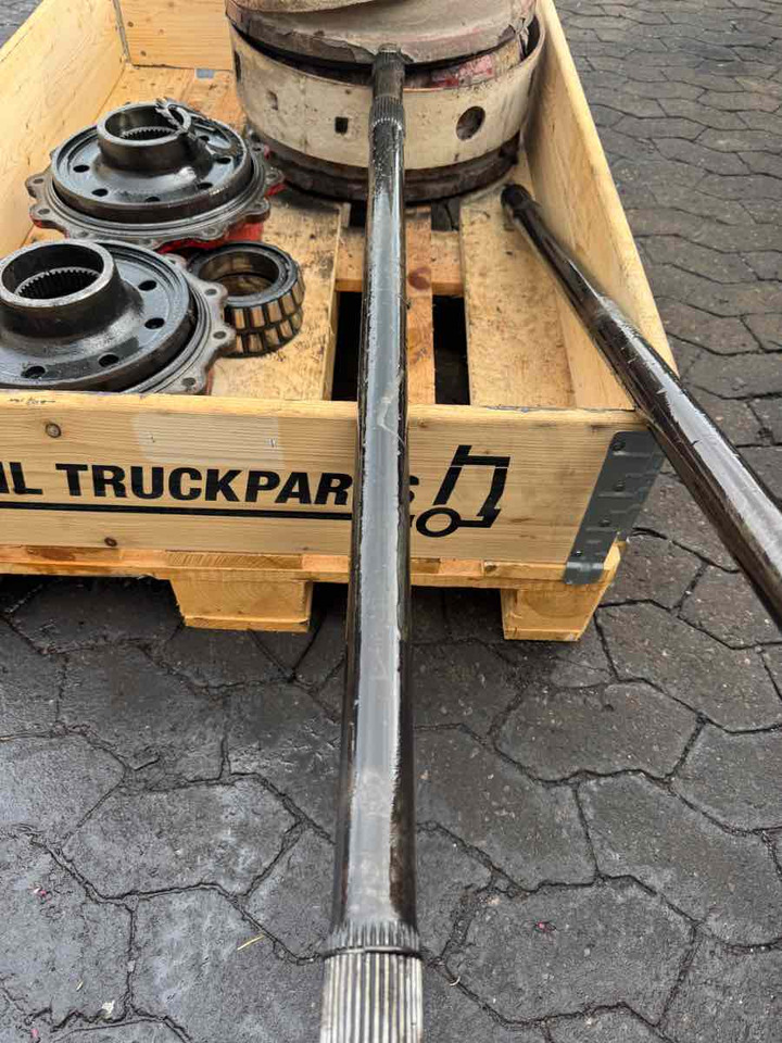 MAN HALF SHAFT 81.35502-0099 - Demi arbre pour Camion: photos 2 MAN HALF SHAFT 81.35502-0099 - Demi arbre pour Camion: photos 2