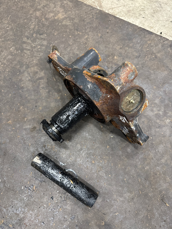 MAN STEERING KNUCKLE RIGHT 81.44201-6284 - Boîtier de direction pour Camion: photos 2 MAN STEERING KNUCKLE RIGHT 81.44201-6284 - Boîtier de direction pour Camion: photos 2